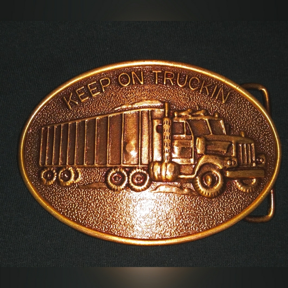 Trucker belt buckle